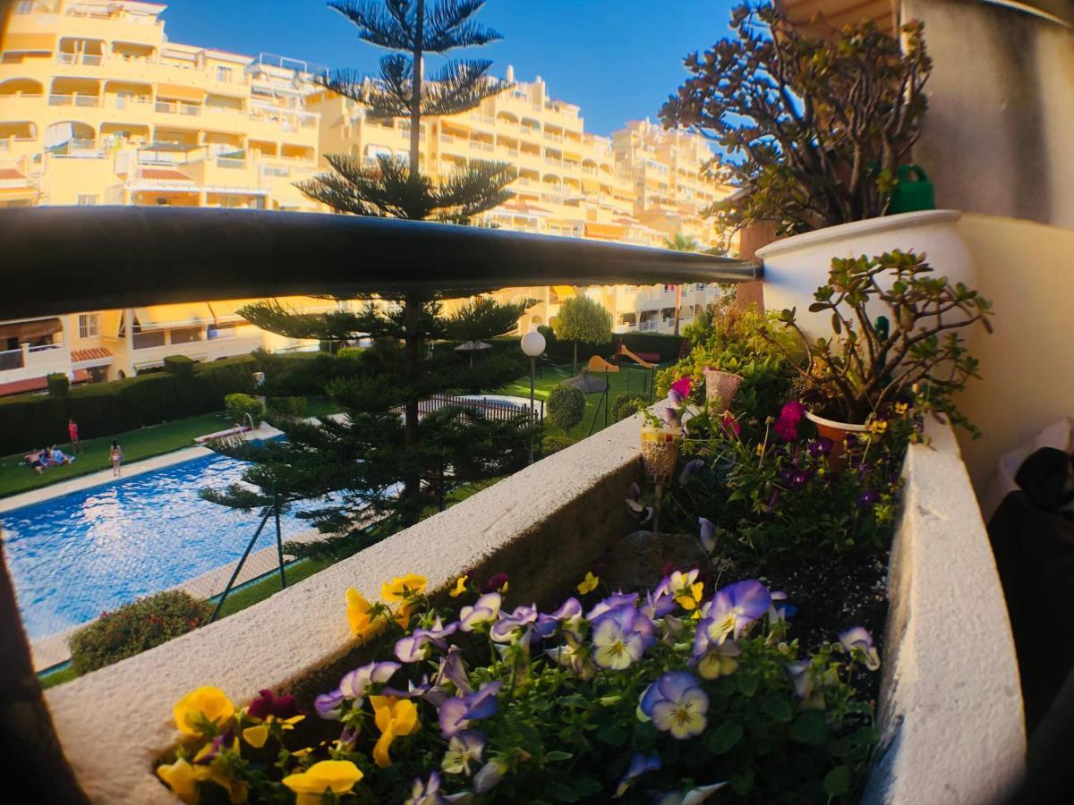 Апартаменты Piso En Zona Tranquila De - Torrequebrada Golf Бенальмадена Экстерьер фото