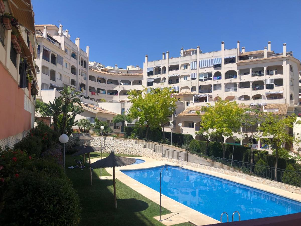 Апартаменты Piso En Zona Tranquila De - Torrequebrada Golf Бенальмадена Экстерьер фото