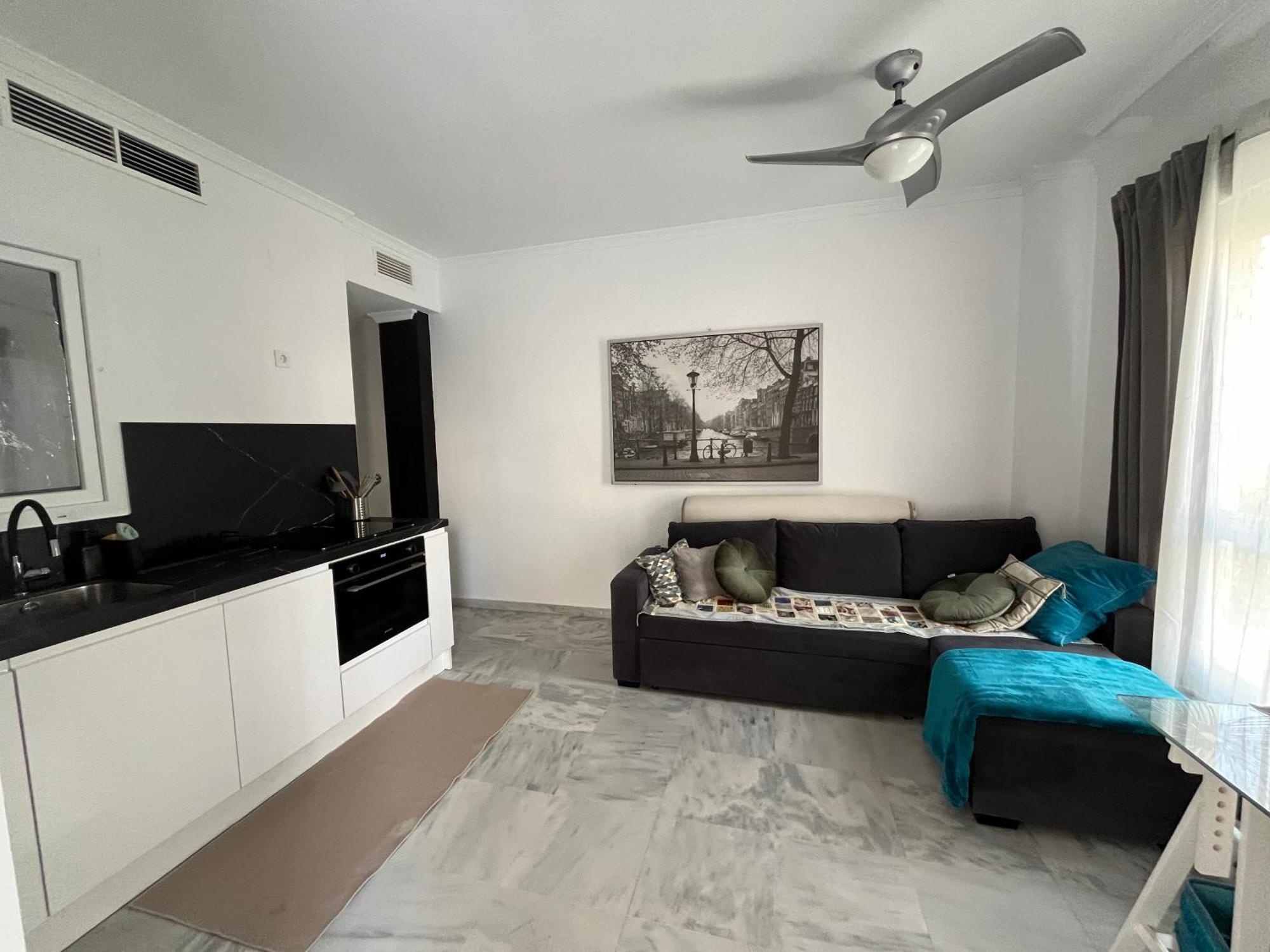 Апартаменты Piso En Zona Tranquila De - Torrequebrada Golf Бенальмадена Экстерьер фото