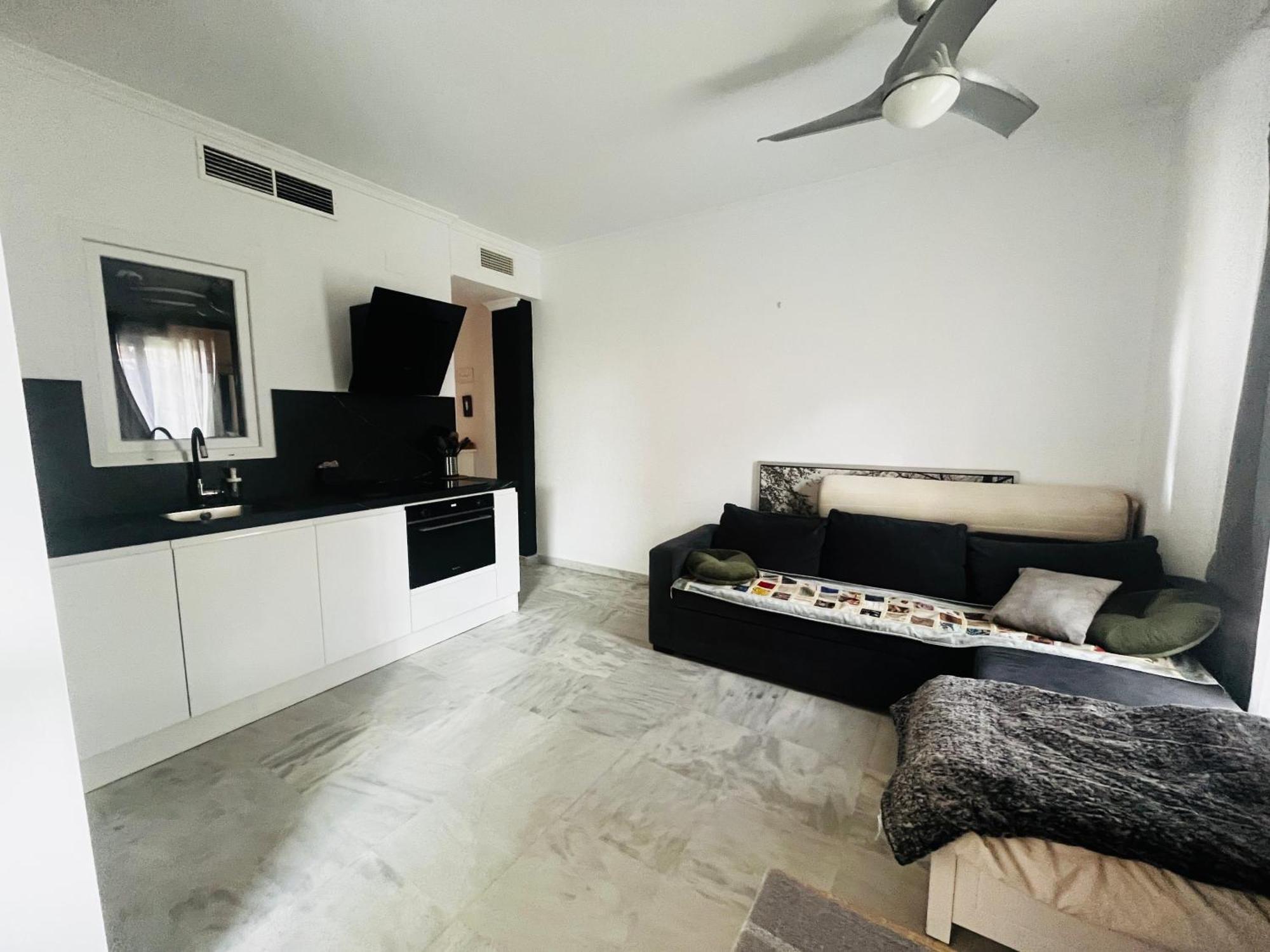 Апартаменты Piso En Zona Tranquila De - Torrequebrada Golf Бенальмадена Экстерьер фото